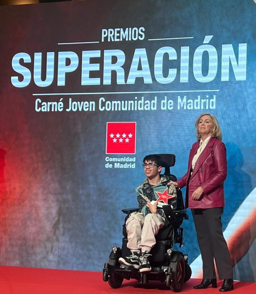Uno de los asistentes y premiado en superación en el encuentro de los premios Talento de la Comunidad de Madrid